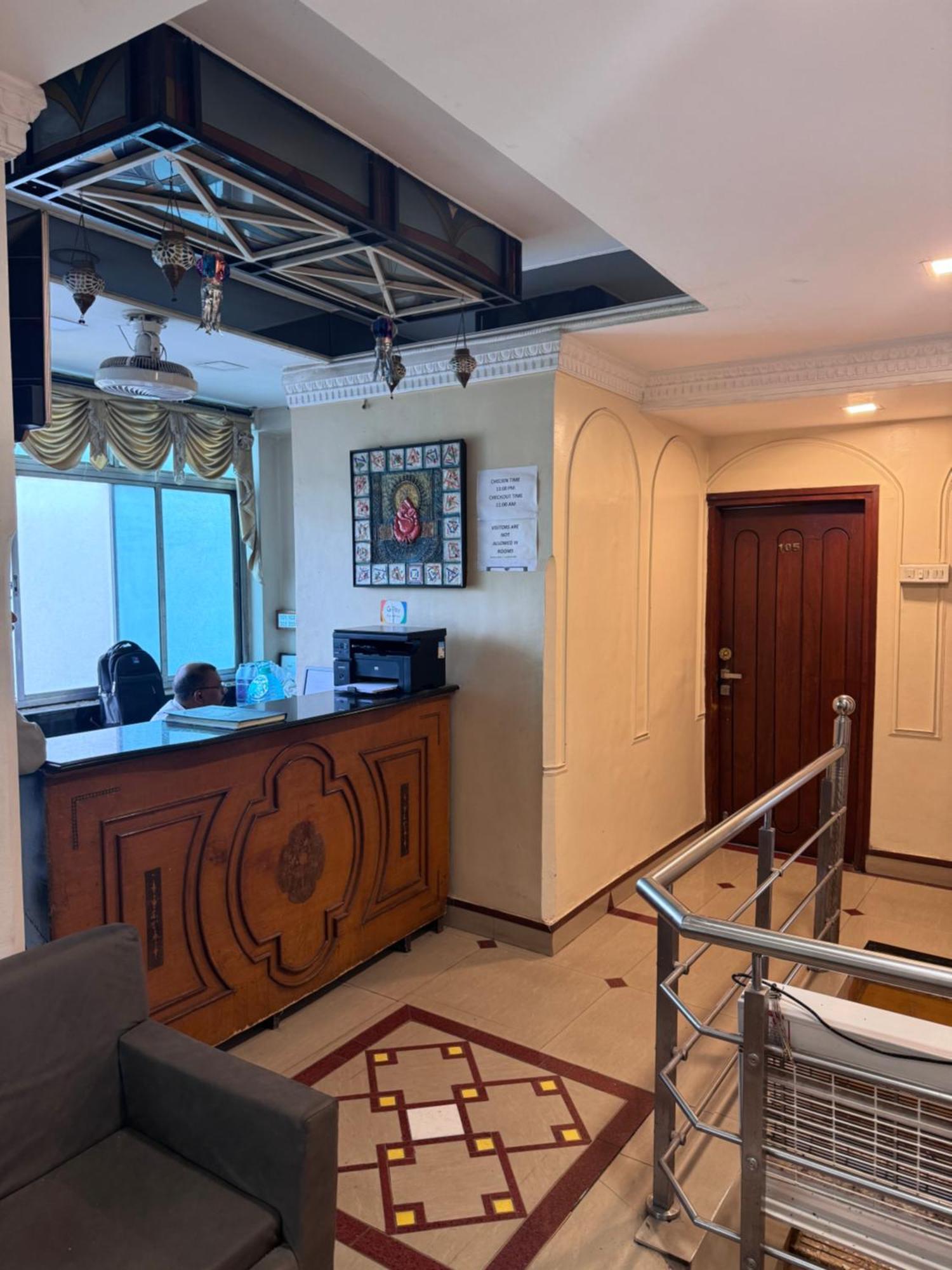 Hotel Tushar 浦那 外观 照片