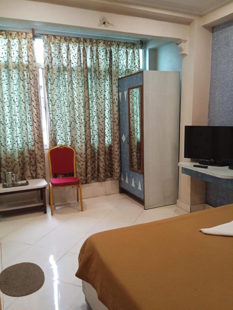 Hotel Tushar 浦那 外观 照片